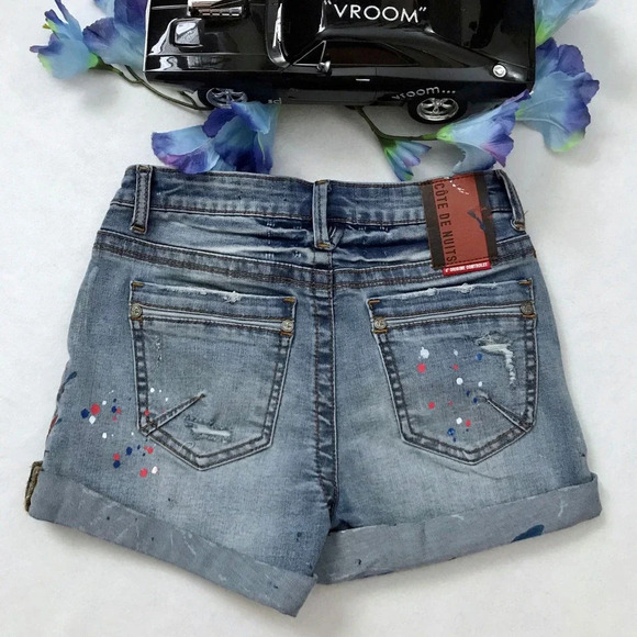 Cote De Nuits NWOT Shorts for Juniors/Women 3/4 - Picture 4 of 5